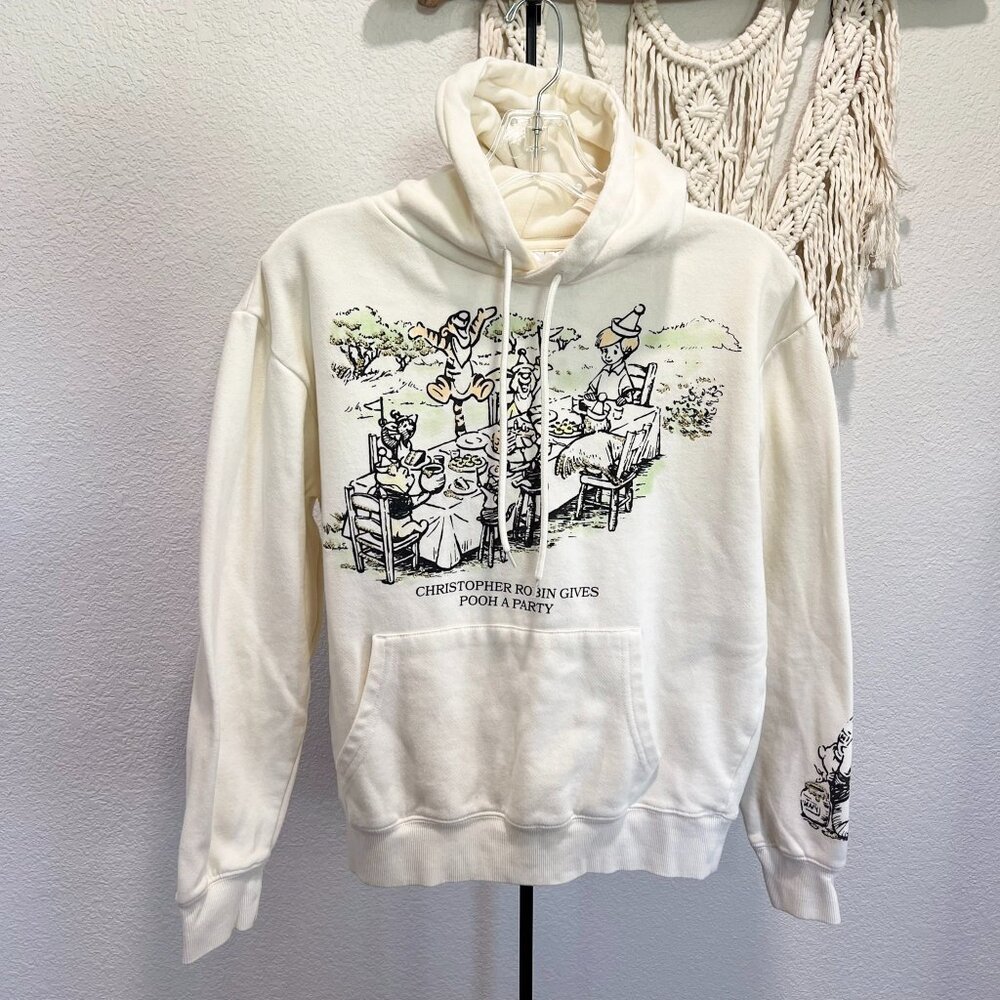 Disney Winnie the Pooh Hoodie Christopher Robin Gives Pooh a Party Size S